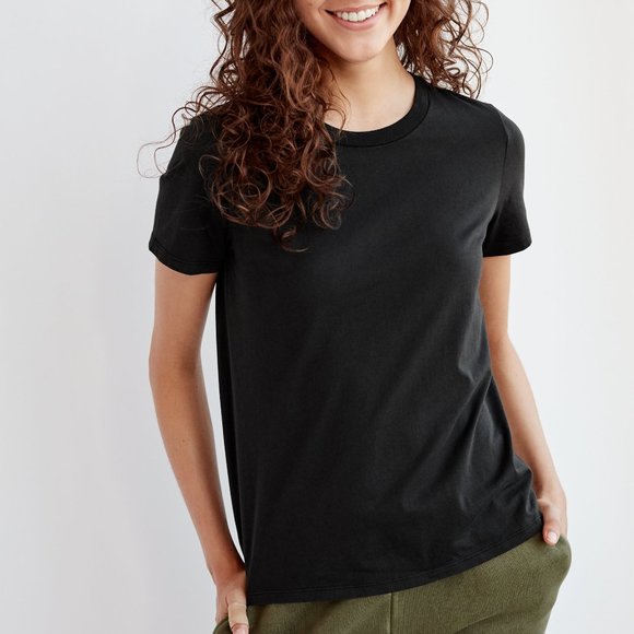 Like New Aritzia TNA Mainland Short Sleeve T-Shirt Mauvish Purple S - Picture 2 of 4